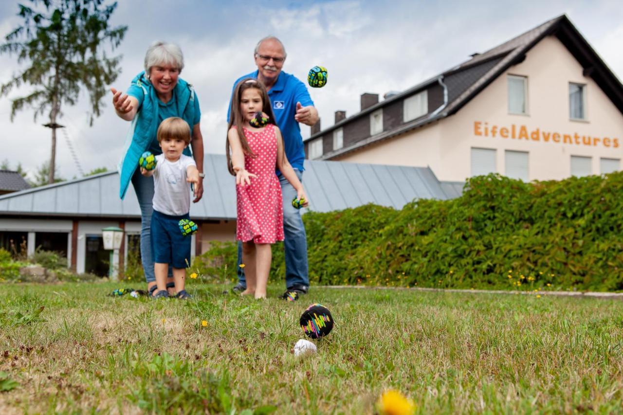 Appartementhaus Eifeladventures Berlingen Dış mekan fotoğraf